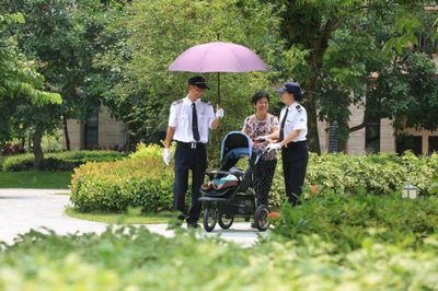 高端物業(yè)服務 定義卓越物業(yè)管理的核心標準