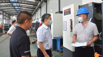 嚴華在邵陽經濟技術開發區企業開展&ldquo;送政策、解難題、優服務&rdquo;行動